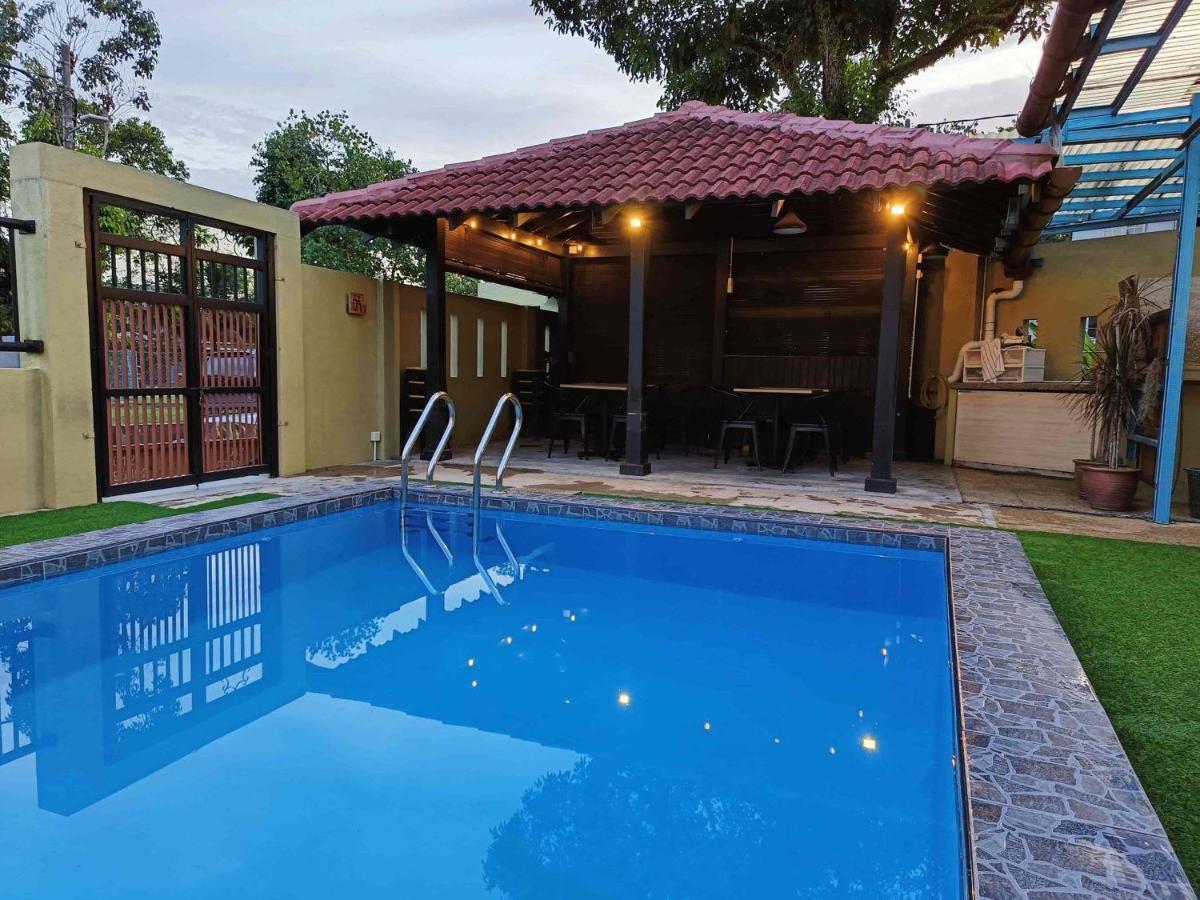 Homestay Laman Nuri, Kota Damansara Petaling Jaya Buitenkant foto
