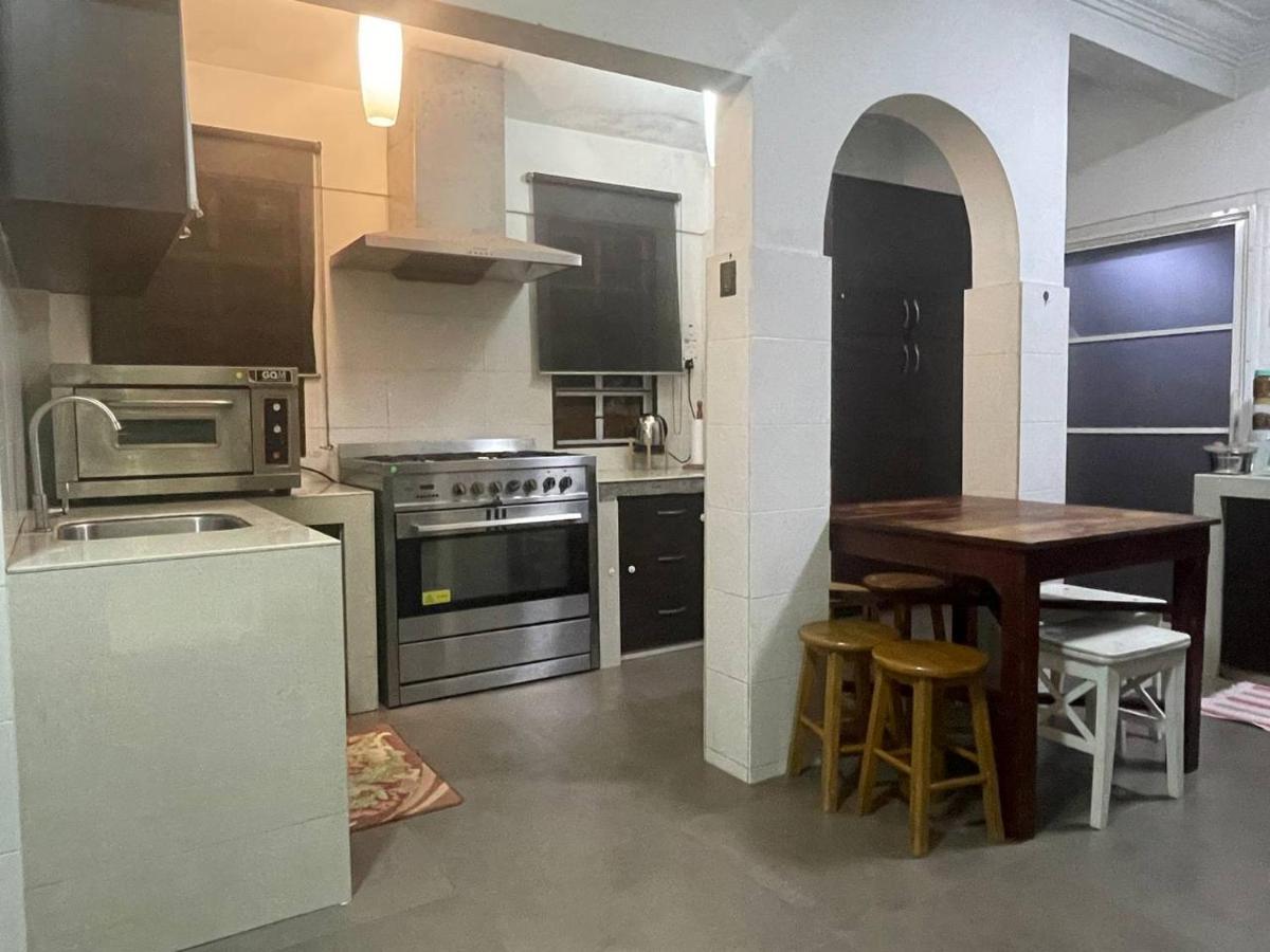 Homestay Laman Nuri, Kota Damansara Petaling Jaya Buitenkant foto